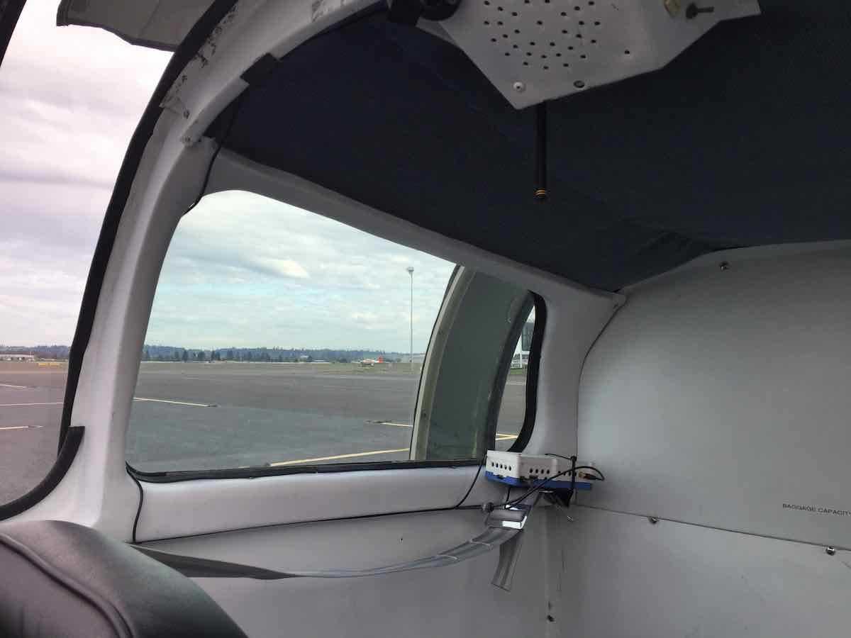 stratux mounted2
